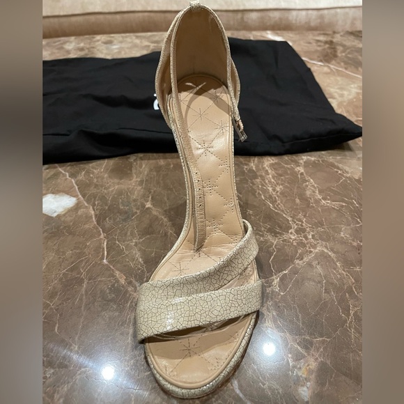 Chanel Vintage Beige Strappy Heels - Picture 4 of 14